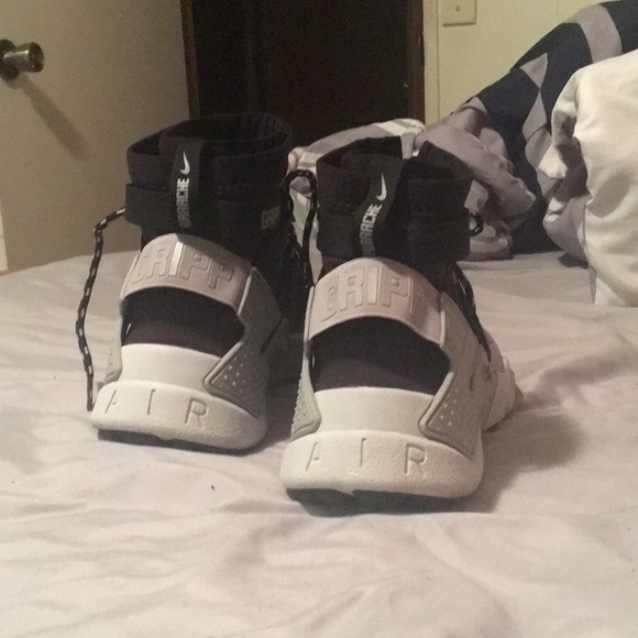 Nike Air HUARACHE GRIPP - Picture 3 of 3